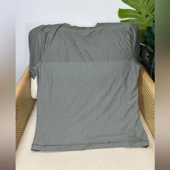 Vuori Grandview Tech Short Sleeve